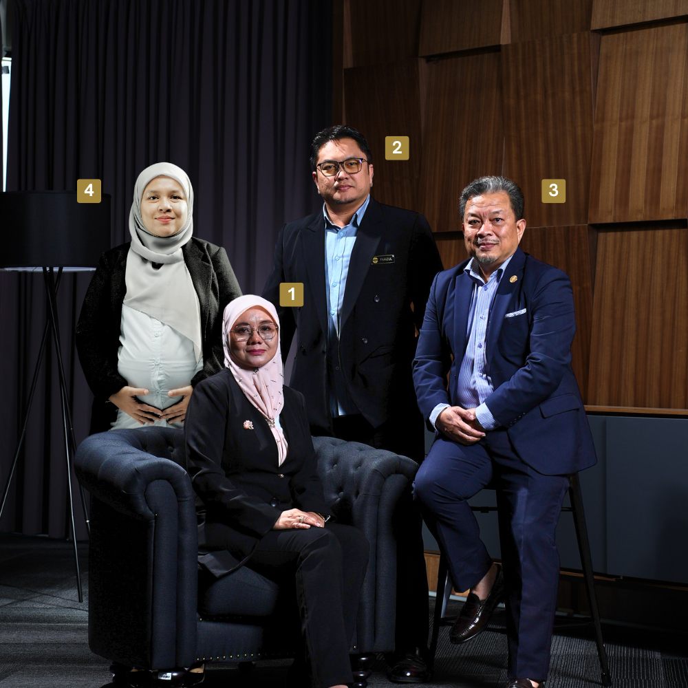 JABATAN PENGURUSAN &mdash; staf 1, 2, 3, 4
